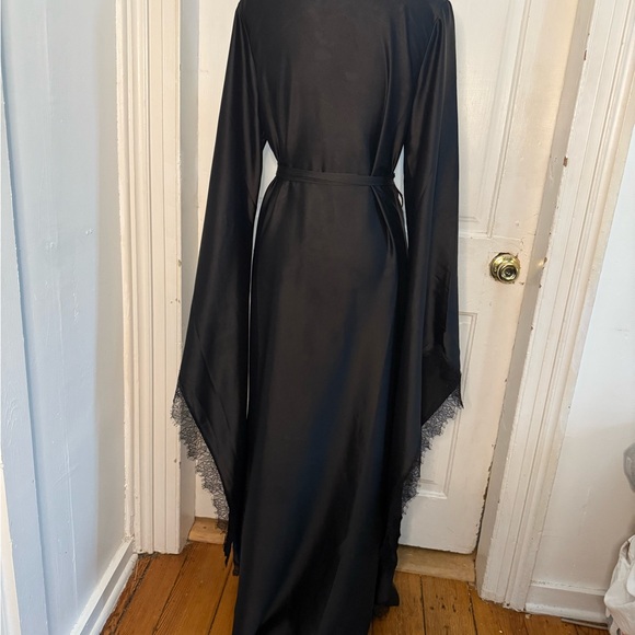 Killstar Satin robe - Picture 3 of 4